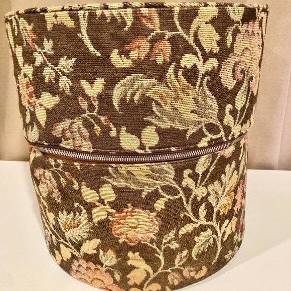 Vintage Floral‎ Tapestry Zippered Hat or Wig Box 13"x13" Travel Case with Lock - Picture 3 of 15